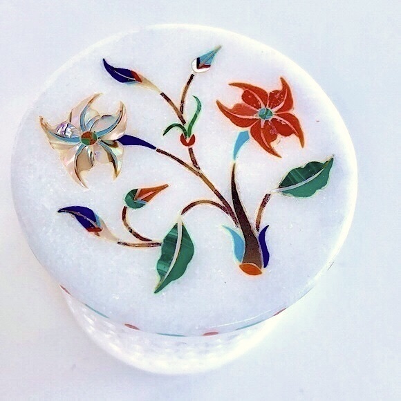 Marble Trinket Box Inlaid/w Semi Precious Stones - Picture 3 of 14